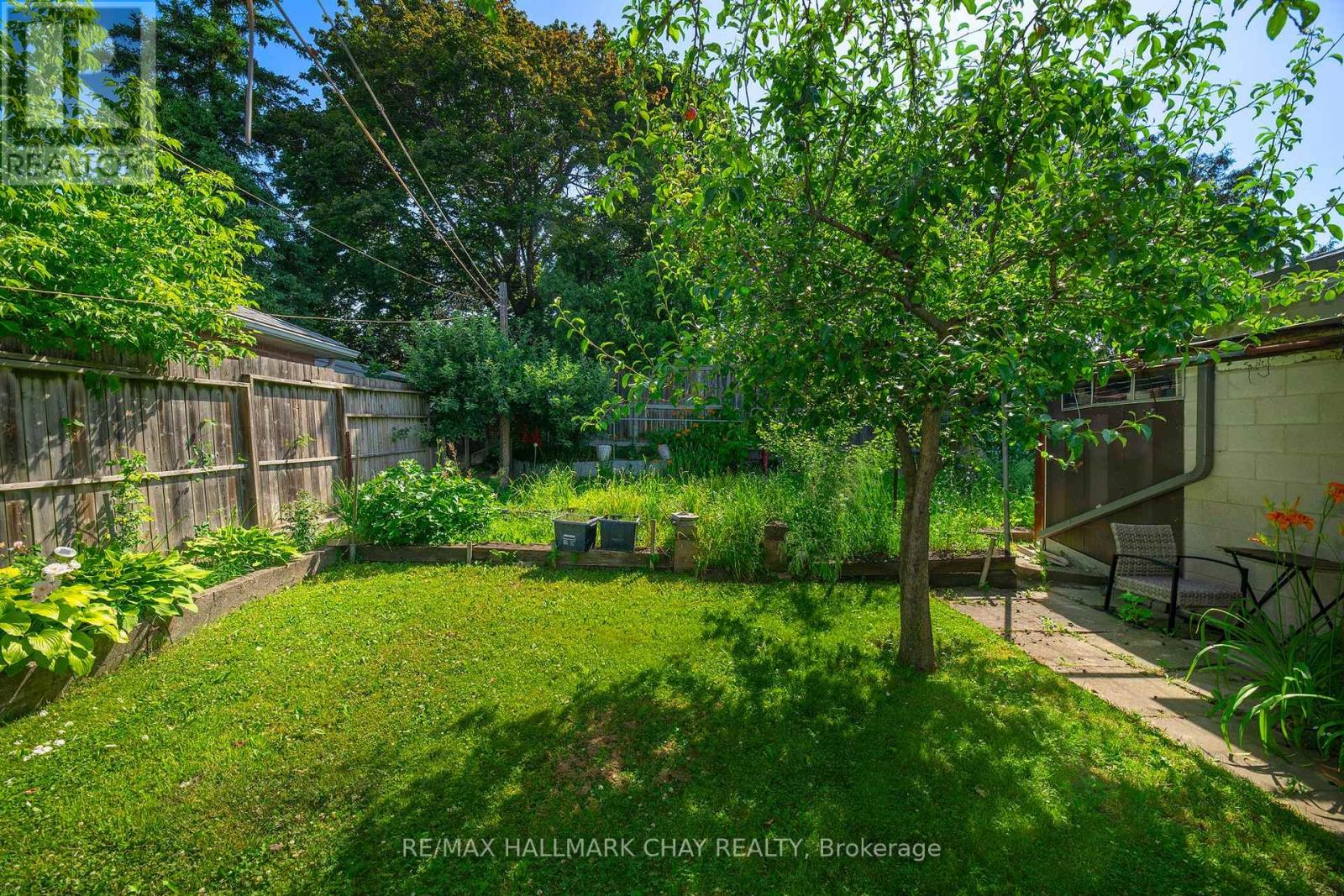 23 CHAPPEL HILL ROAD - 4