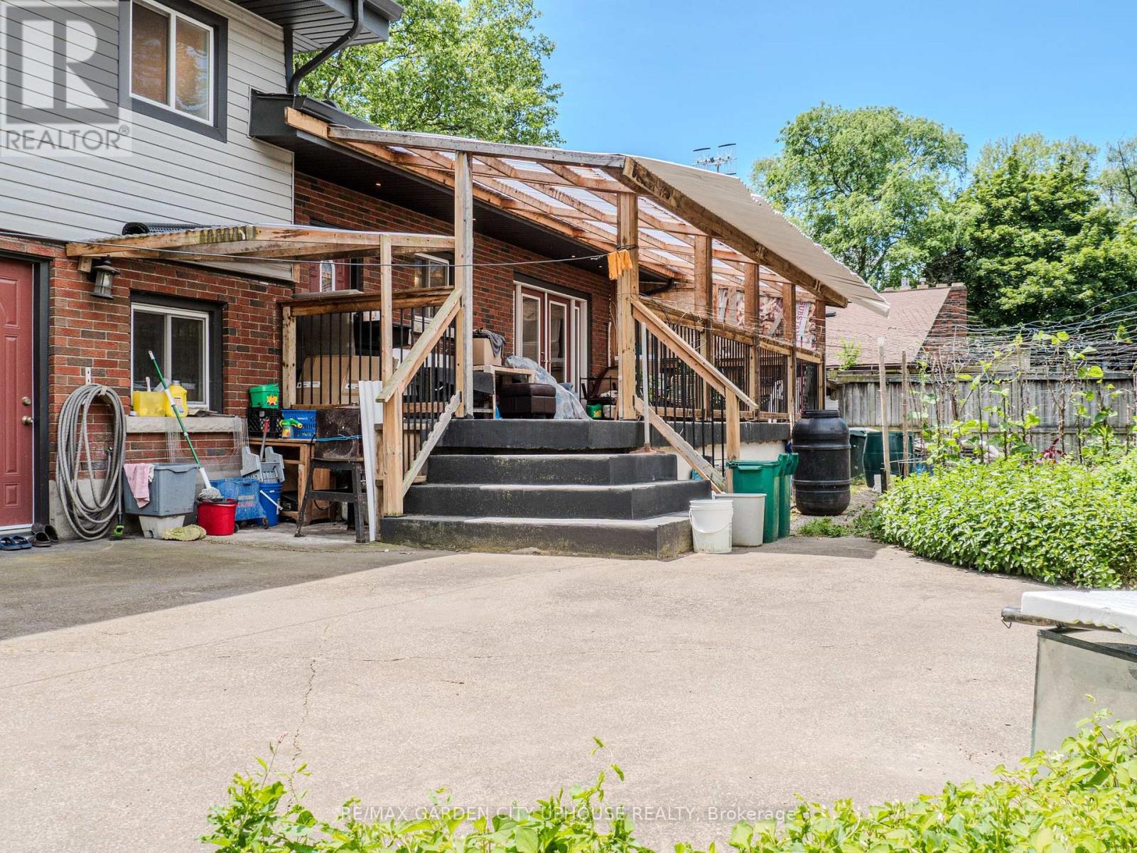 33 PARNELL ROAD - 18