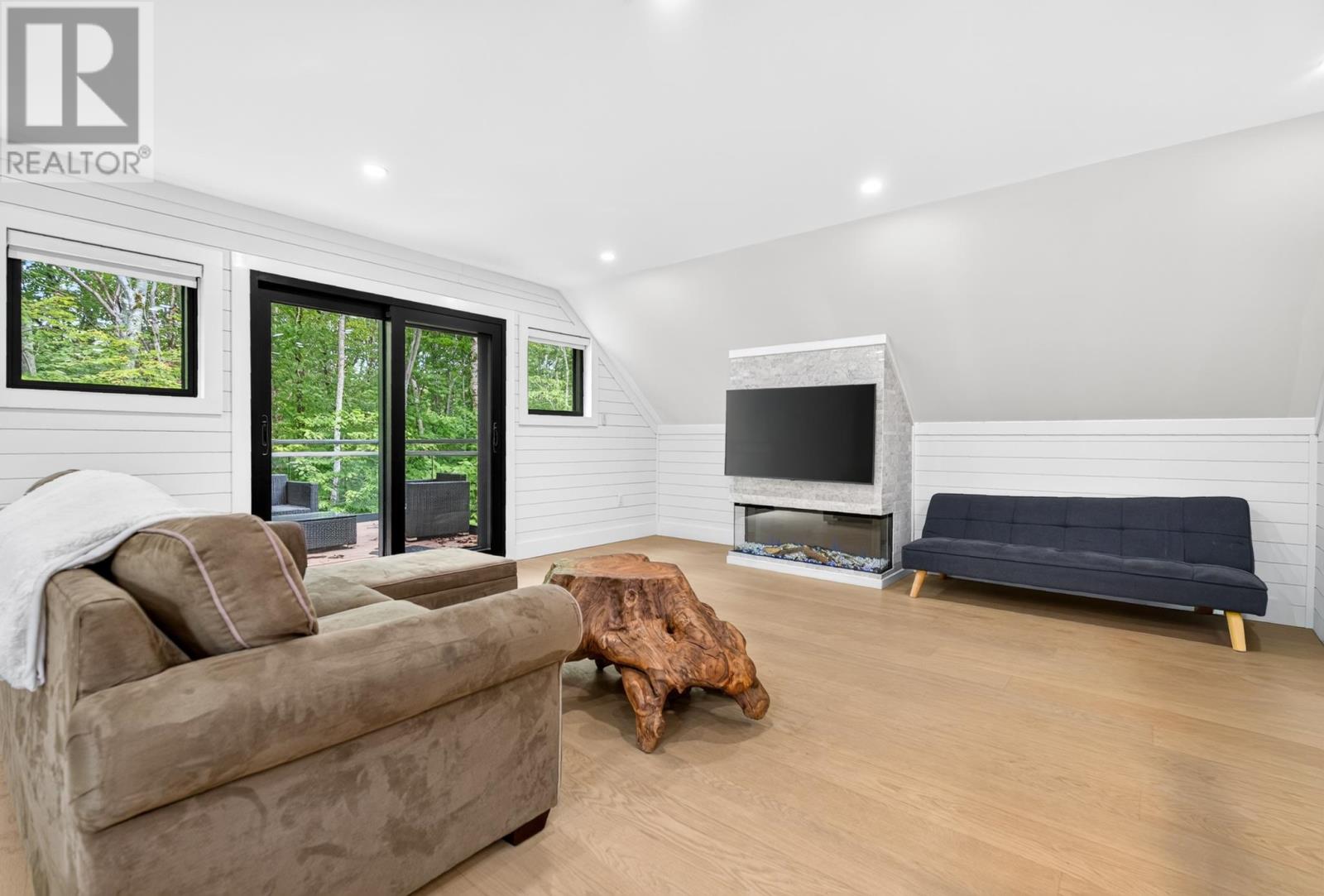 1685 Kingston Road, RTE 323 - Image 44