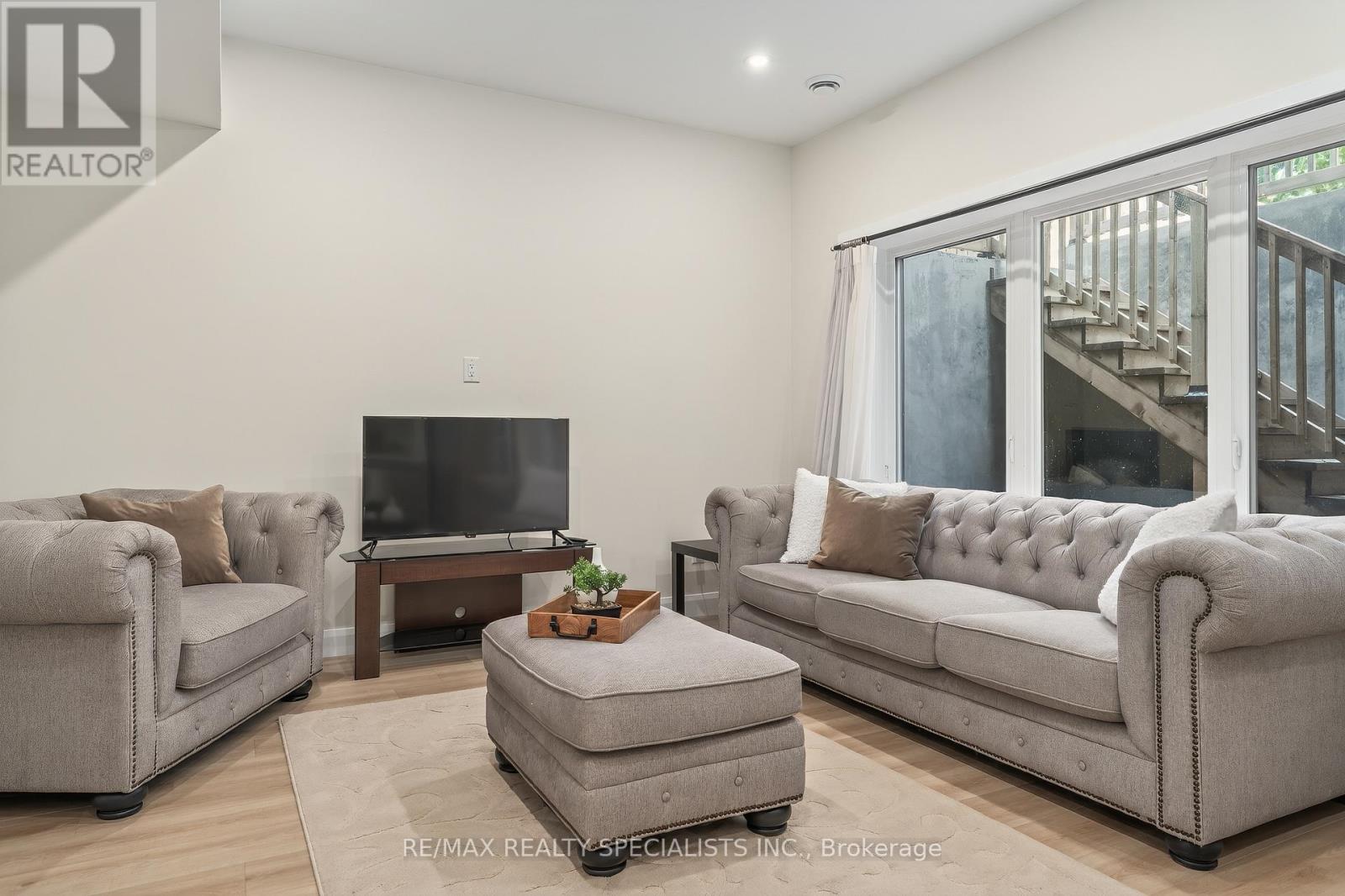 207 MONTFORT STREET, Ottawa. Luxury613. By Peter Sagos - Image 22