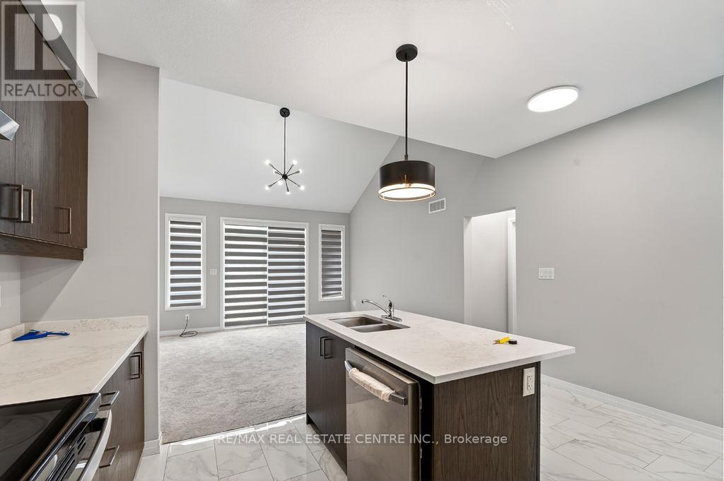 #9 264 BLAIR ROAD - 10