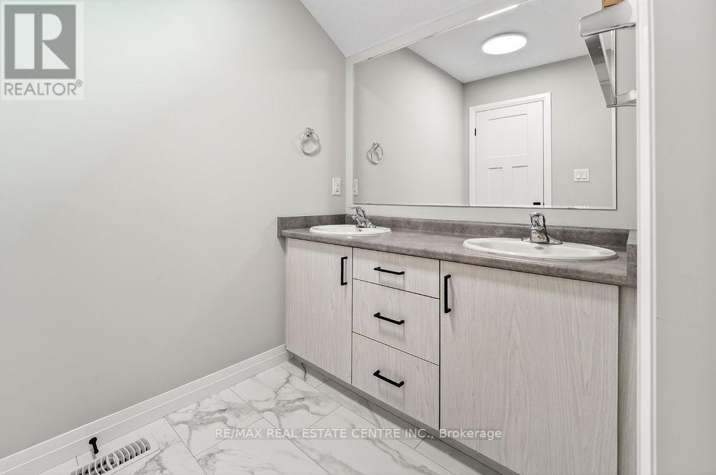 #9 264 BLAIR ROAD - 38