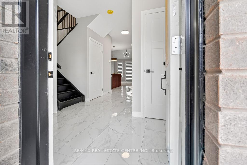#9 264 BLAIR ROAD - 4