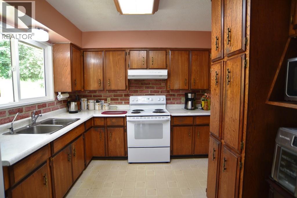 1765 3B Highway, Fruitvale