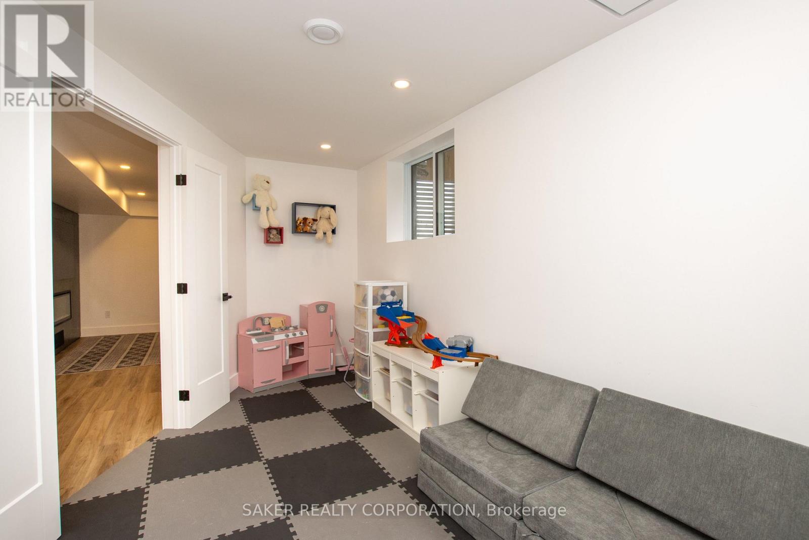 71 LANGARTH STREET W - 33