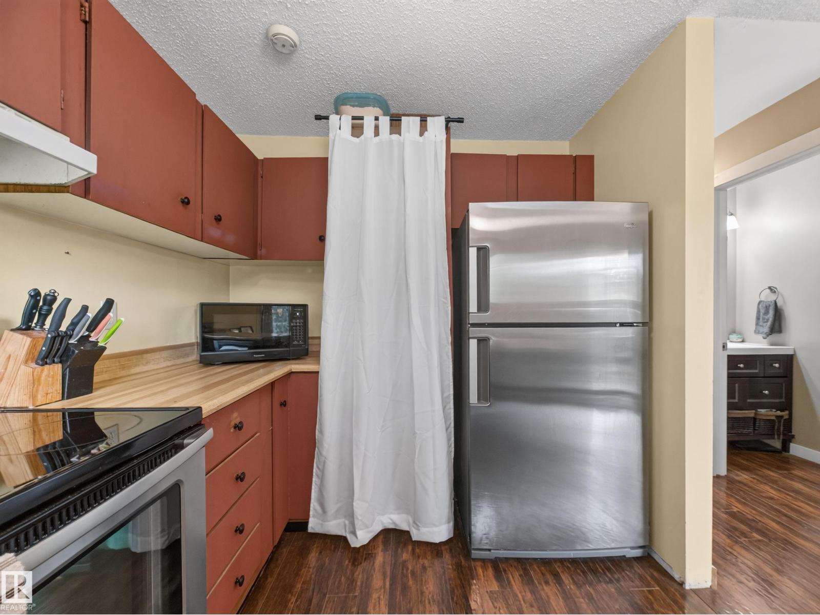 3503 42A AV NW - 14