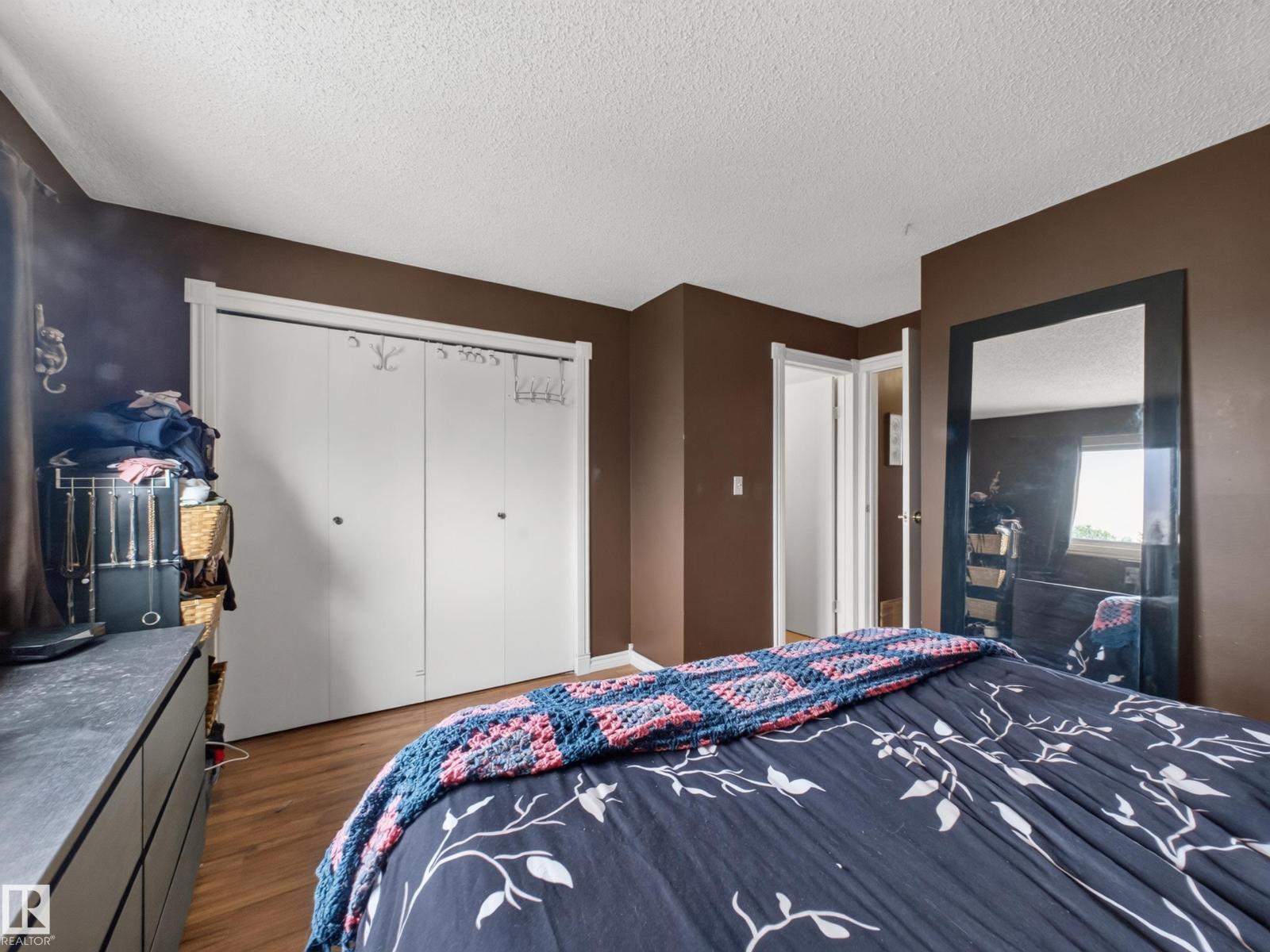 3503 42A AV NW - 27