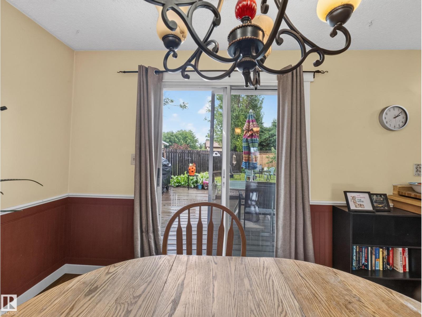 3503 42A AV NW - 21