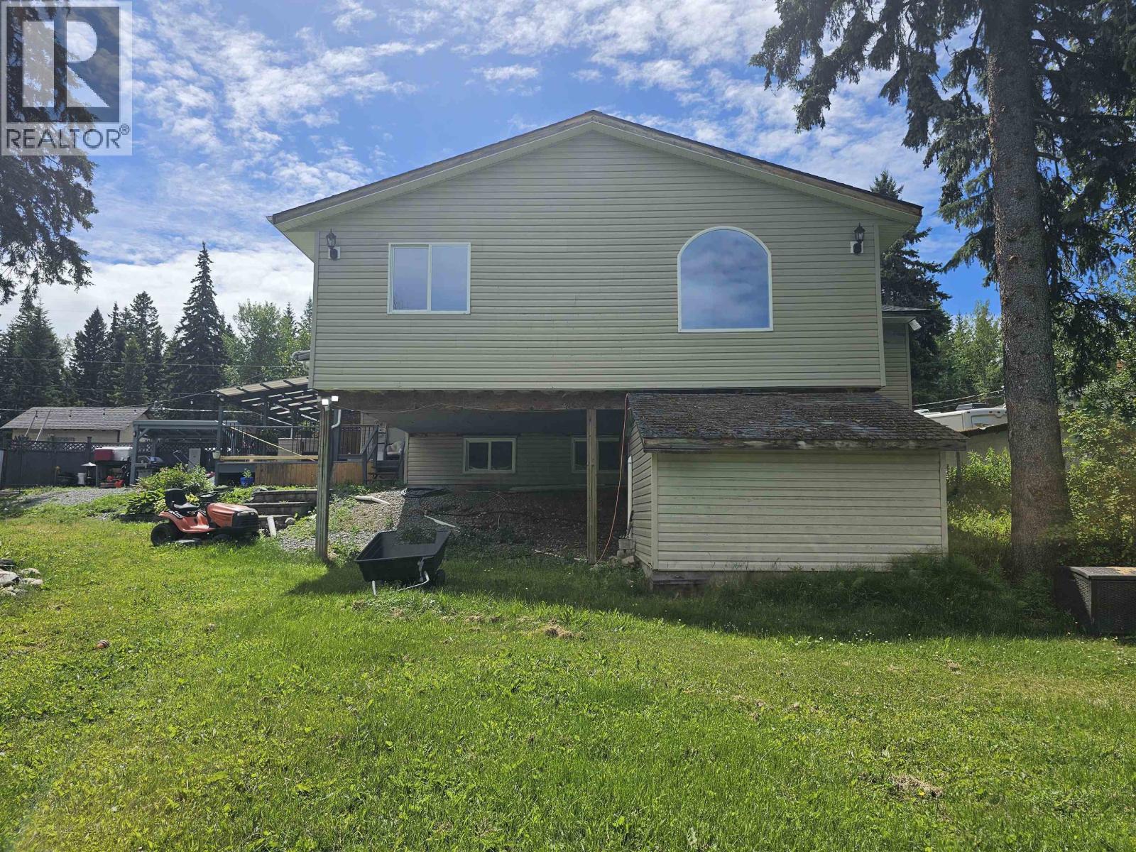 Primary bedroom of 5408 E PURDUE ROAD · Prince George, BC