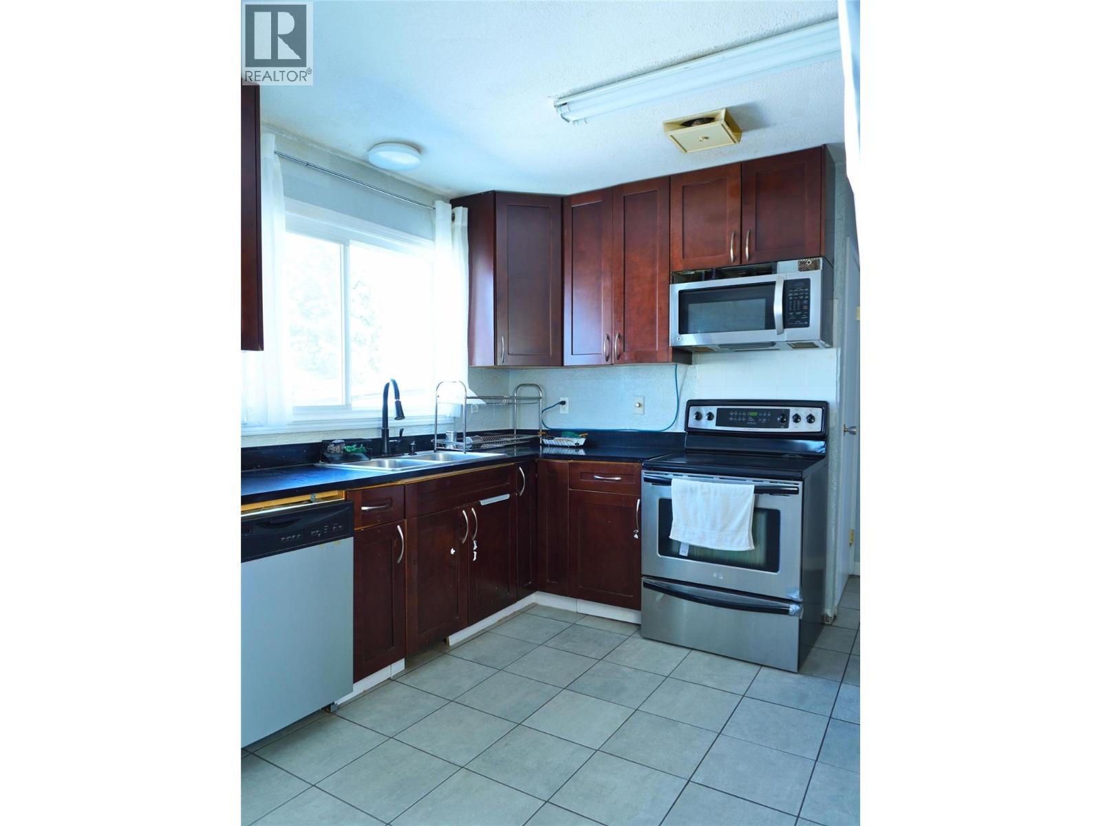 1920 108 Avenue - 4