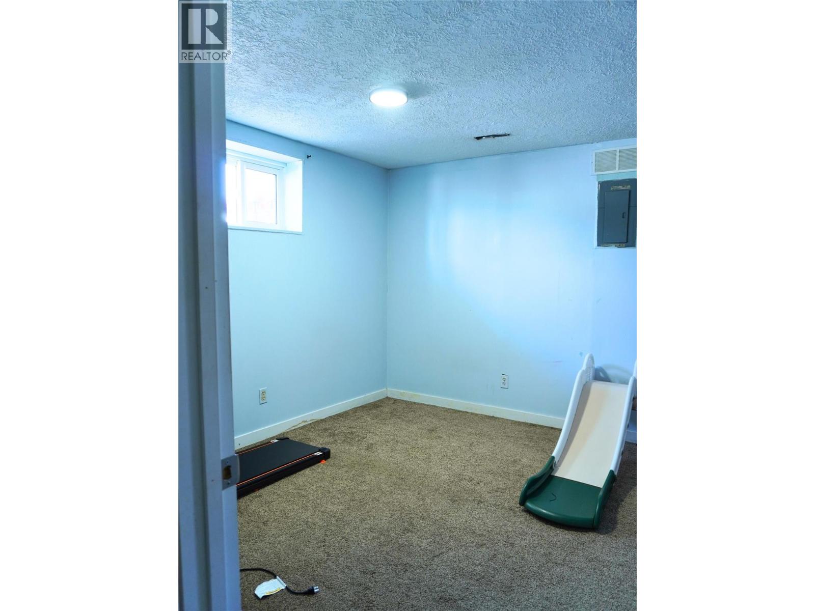 1920 108 Avenue, Dawson Creek