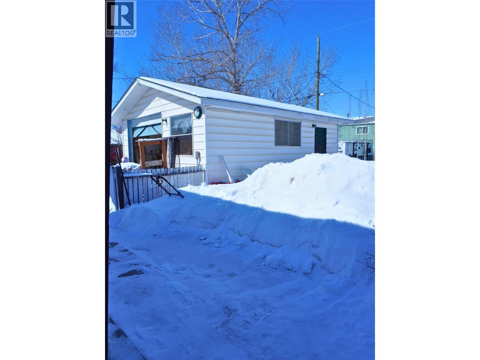 1920 108 Avenue, Dawson Creek