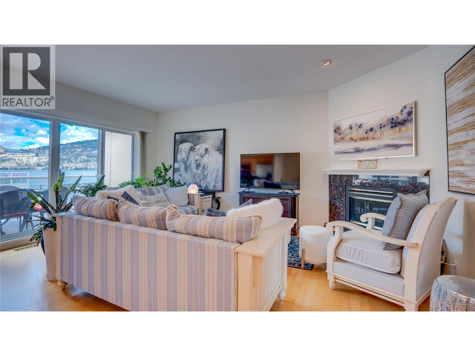 #8 7701 Okanagan Landing Road - 10