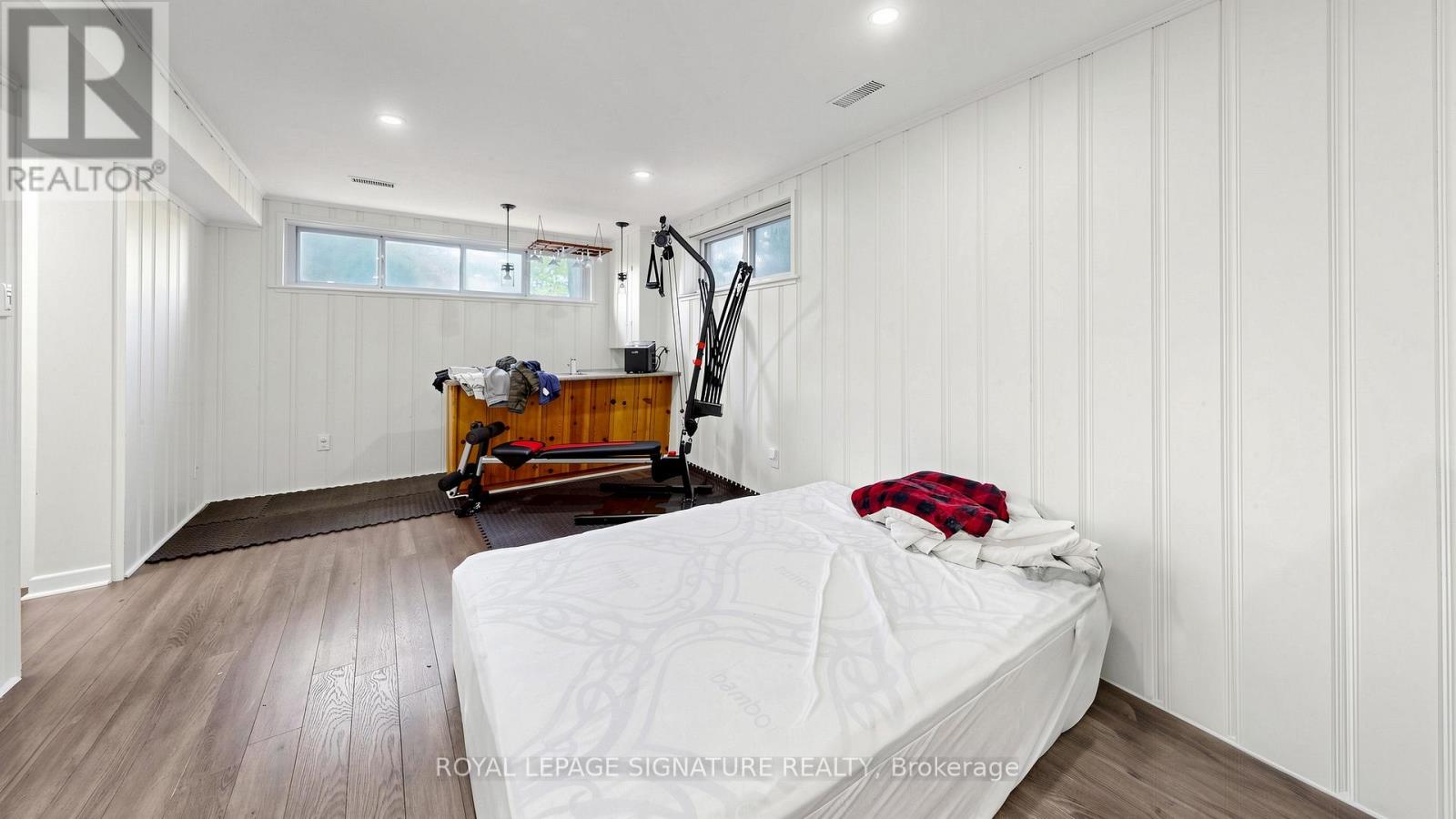 17 VALENTINE DRIVE - 41