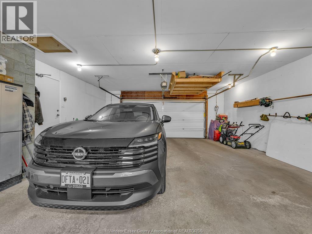 7 LONGBEACH DRIVE - 41