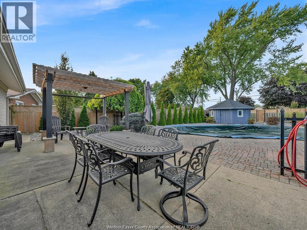 7 LONGBEACH DRIVE - 43
