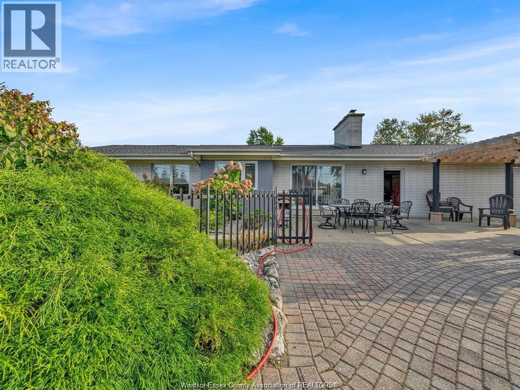 7 LONGBEACH DRIVE - 44