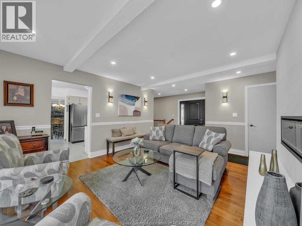 7 LONGBEACH DRIVE - 7