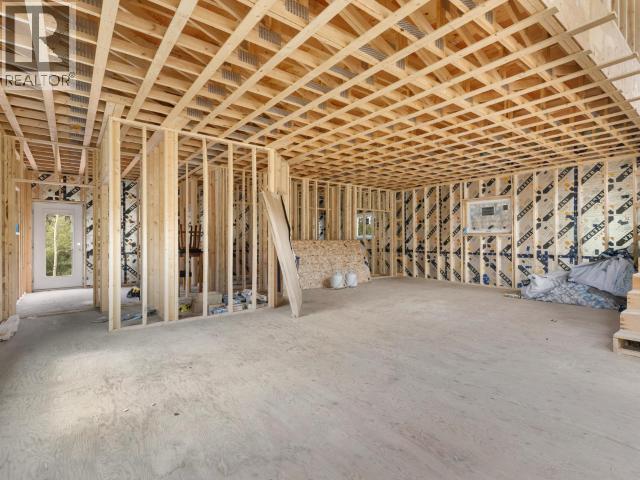 572 ROBINSON SUBDIVISION - Image 11