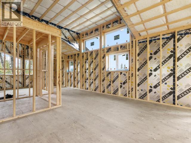 572 ROBINSON SUBDIVISION - Image 19