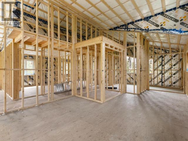 572 ROBINSON SUBDIVISION - Image 23