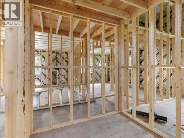 572 ROBINSON SUBDIVISION - 25