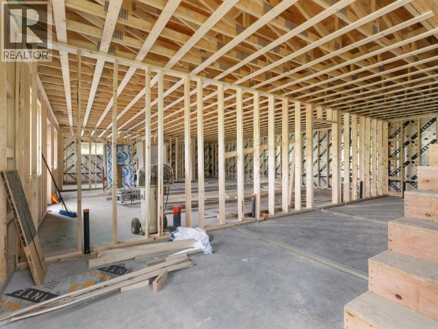 572 ROBINSON SUBDIVISION - Image 31