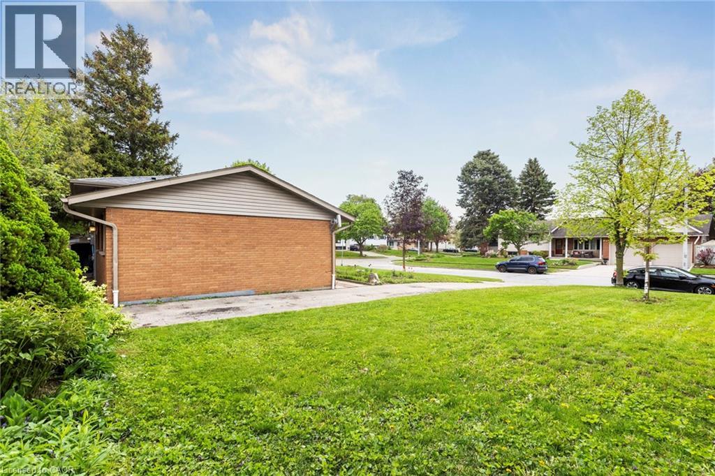 130 HUDSON Crescent - Image 31