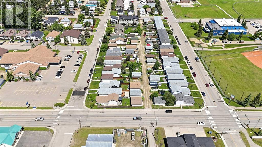 4707 44 Street - 30