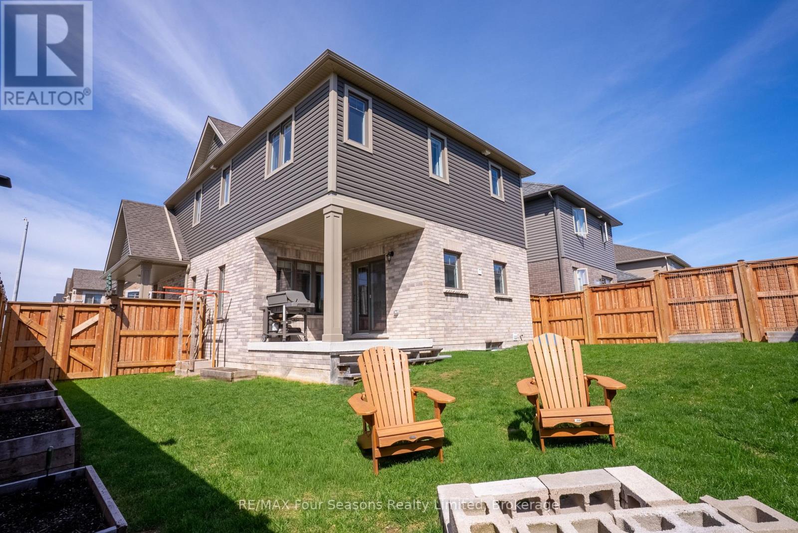 33 KERR STREET - 25