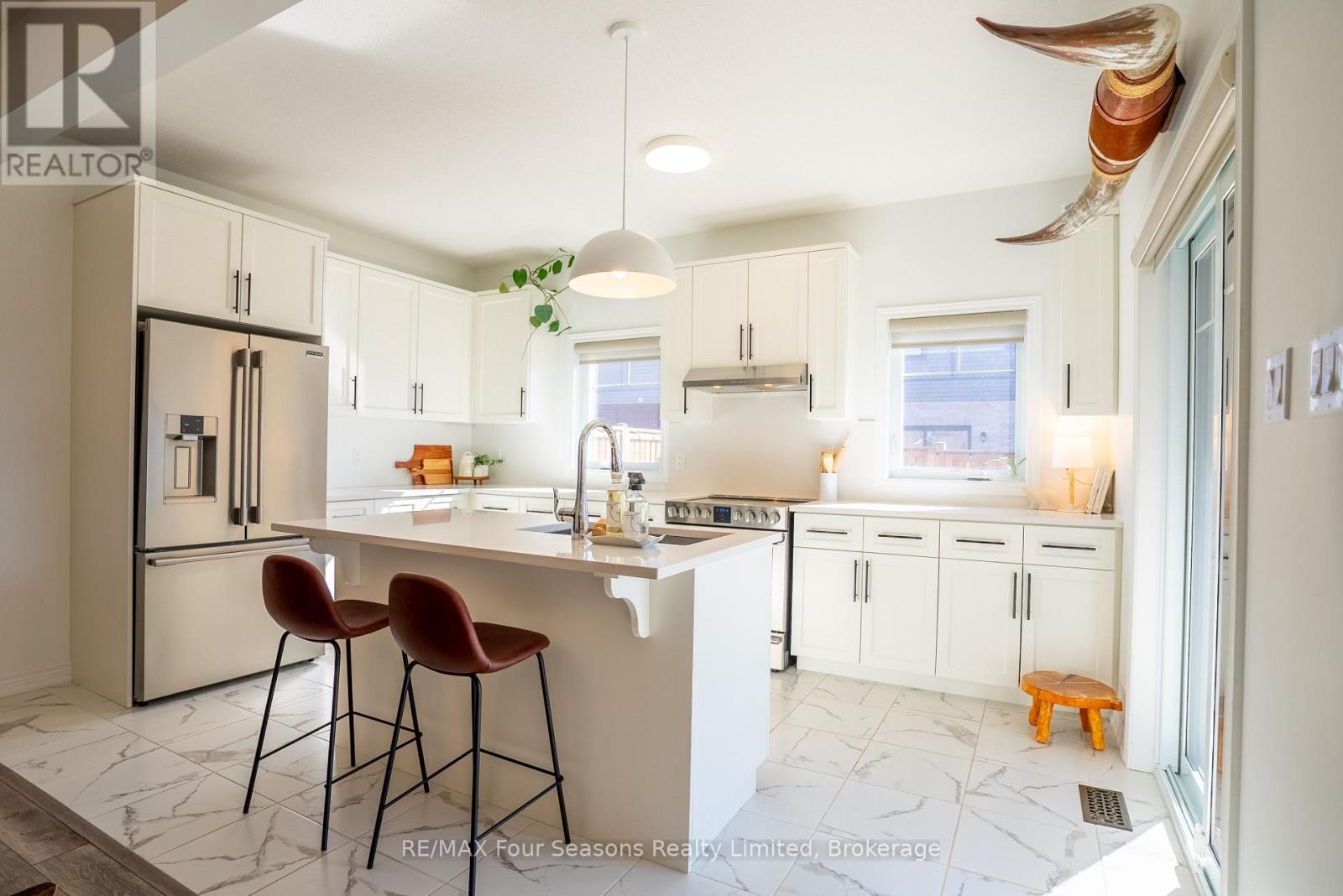 33 KERR STREET - 5