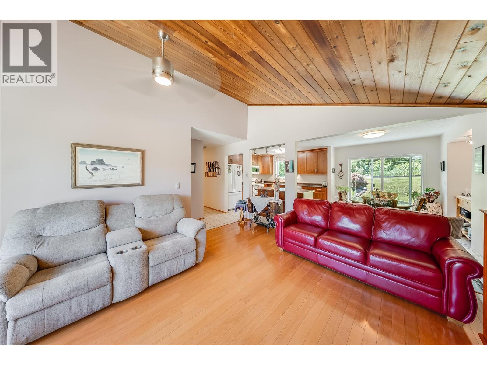 3404 Southridge Drive, Castlegar