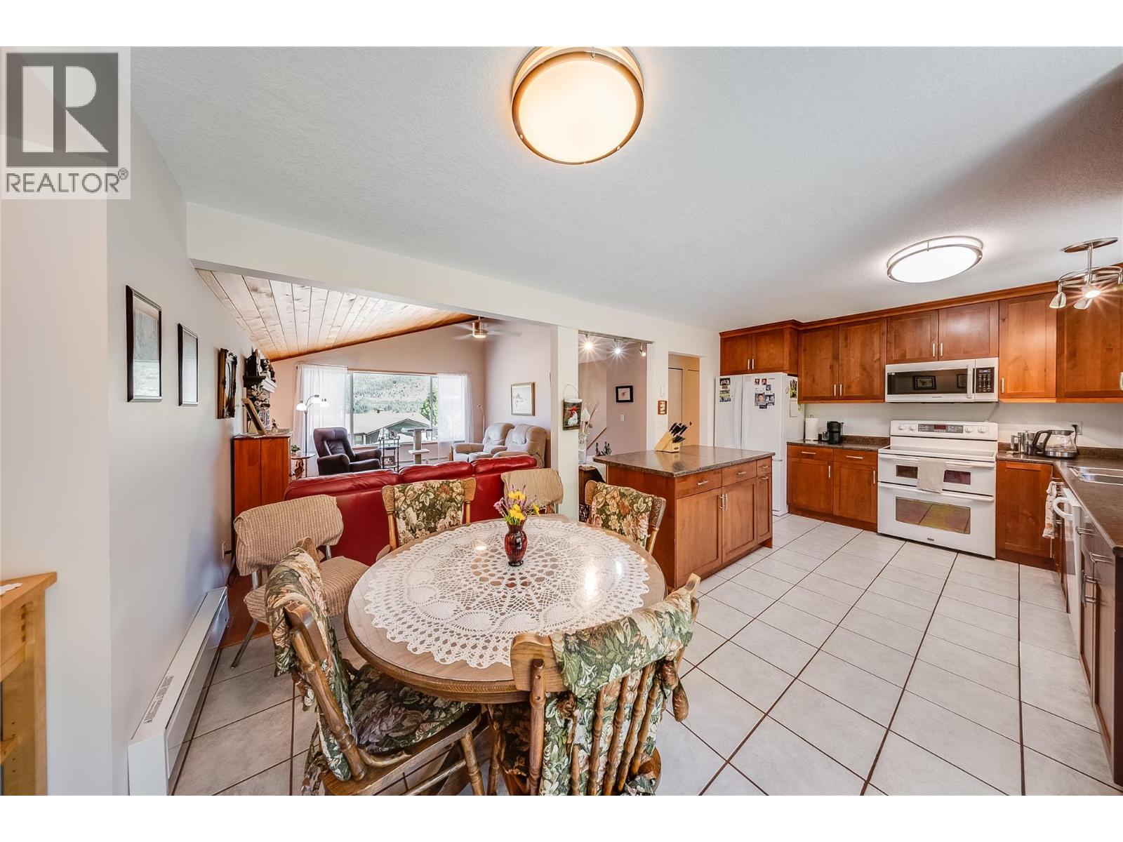 3404 Southridge Drive, Castlegar