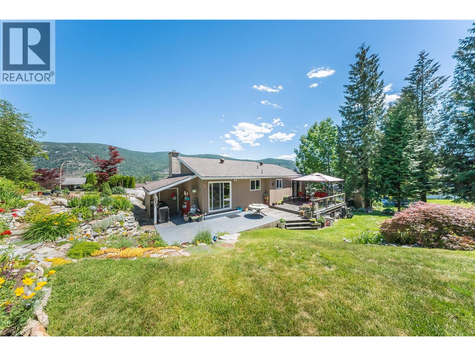 3404 Southridge Drive, Castlegar