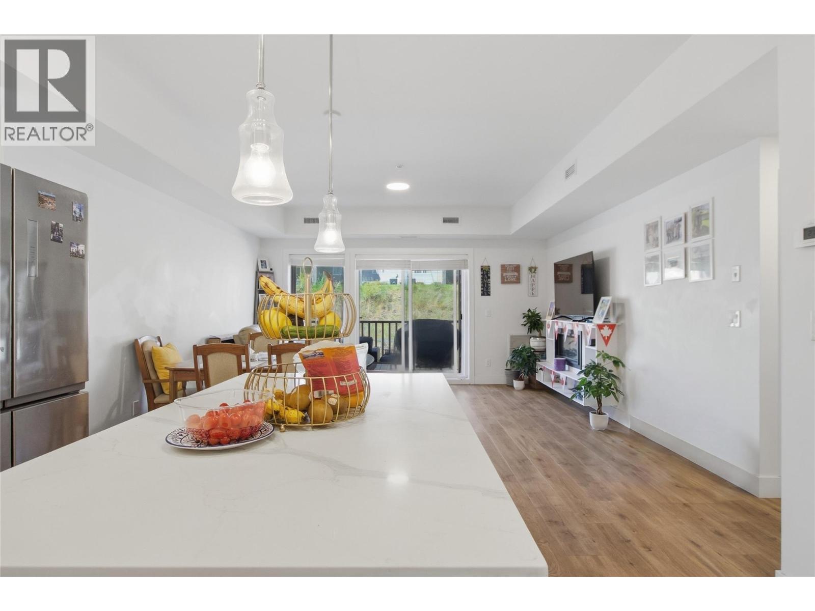 #216 2046 ROBSON Place - 7