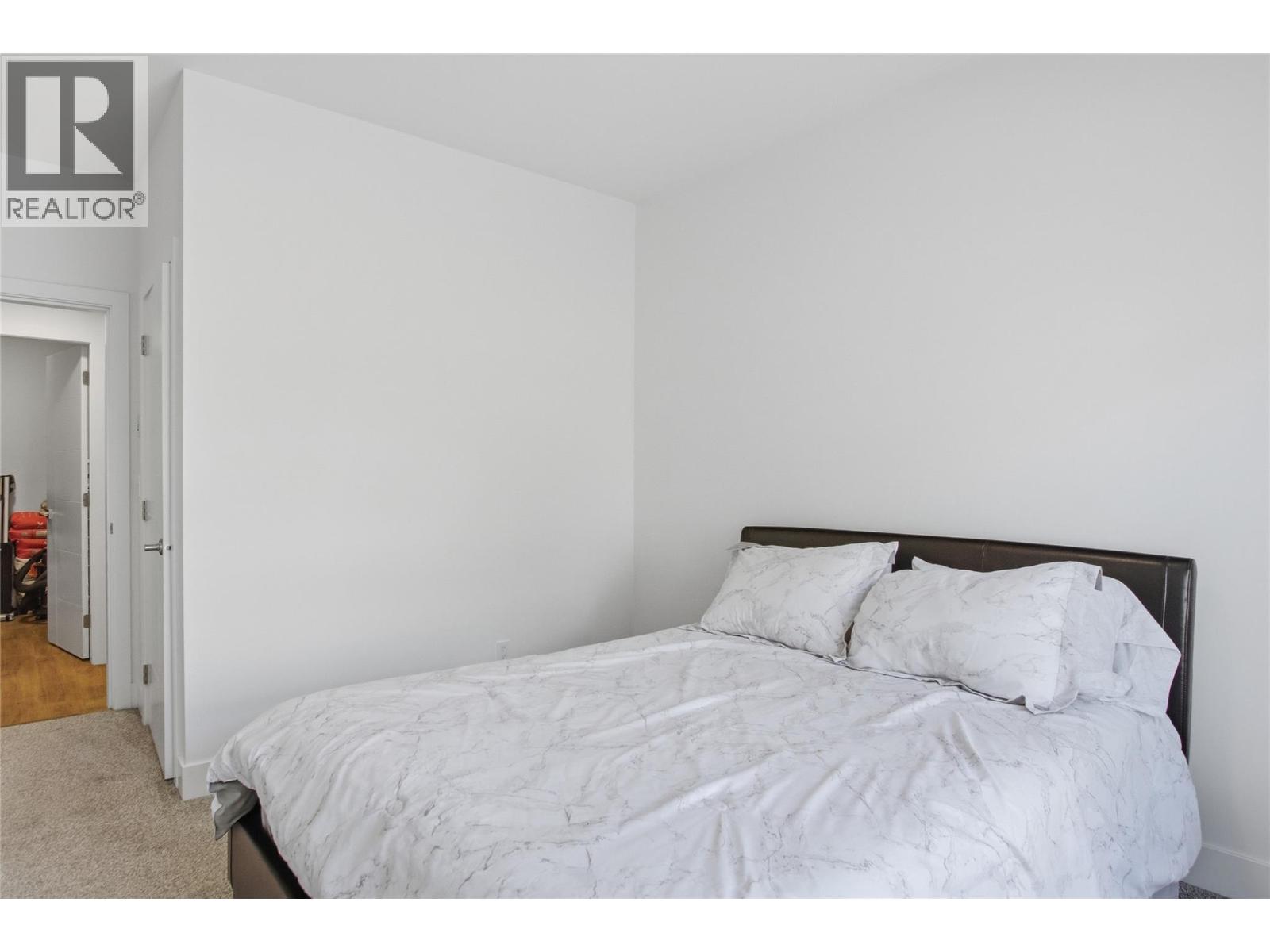 #216 2046 ROBSON Place - 16