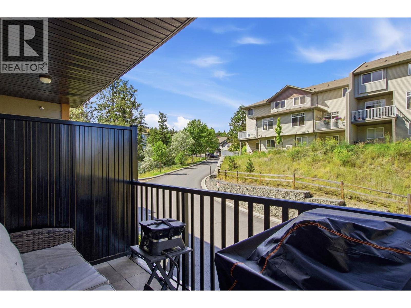 #216 2046 ROBSON Place - 19