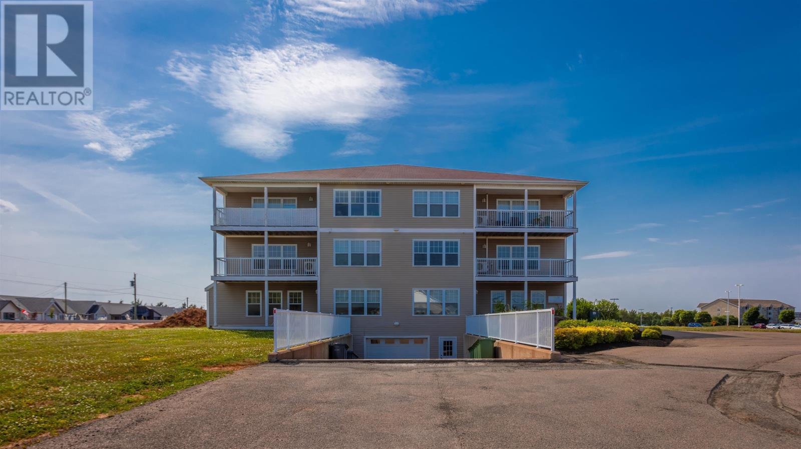 ##301 516 MACEWEN Road - Image 23