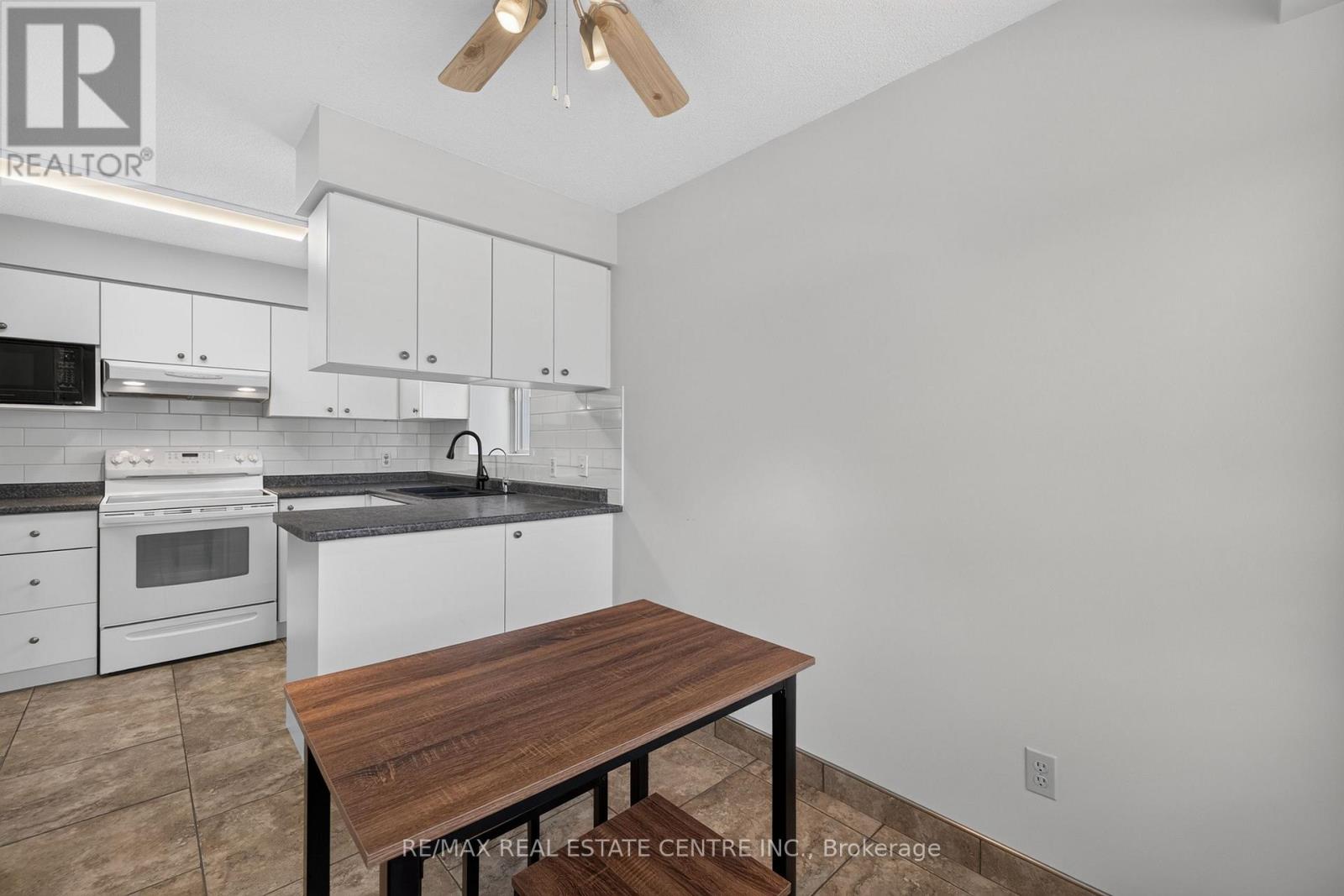 #602 281 BRISTOL STREET - 18