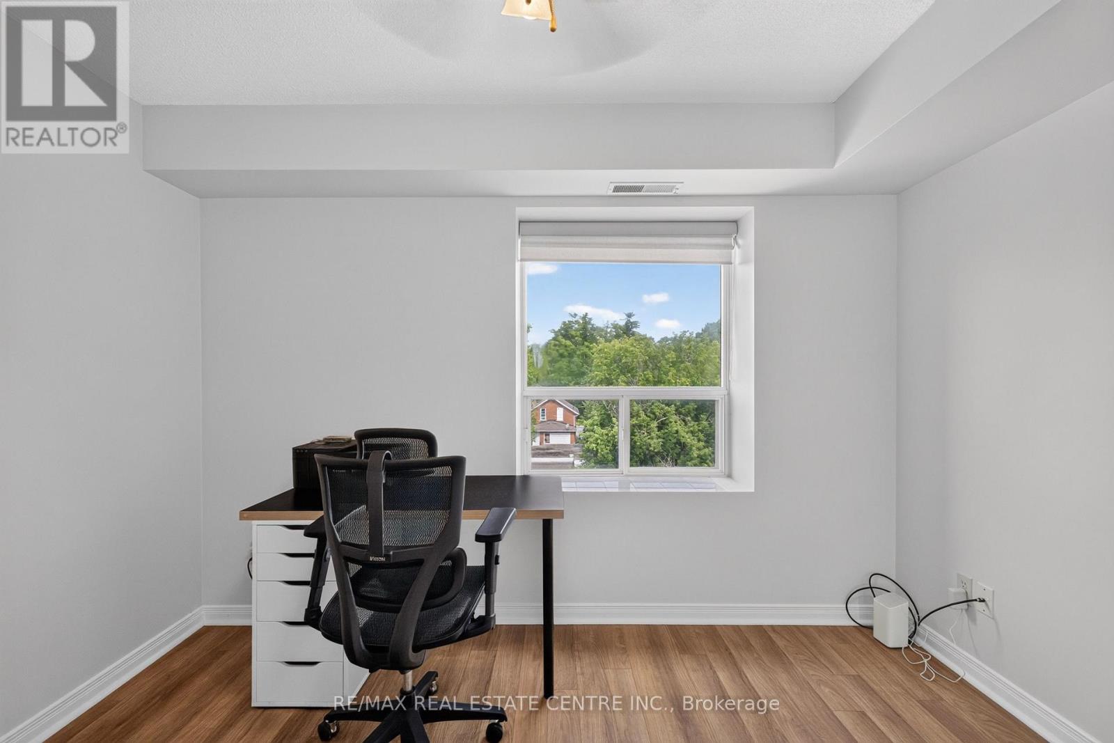#602 281 BRISTOL STREET - 27