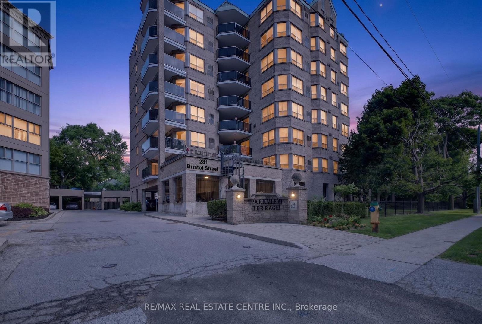 #602 281 BRISTOL STREET - 31