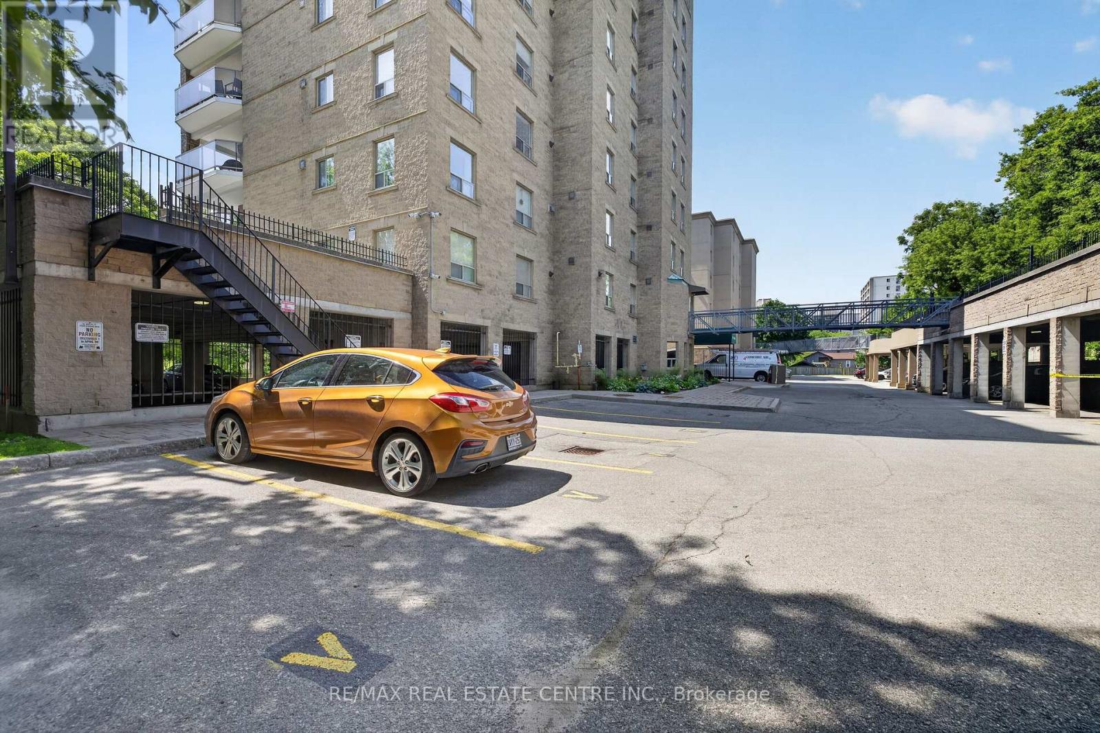 #602 281 BRISTOL STREET - 39
