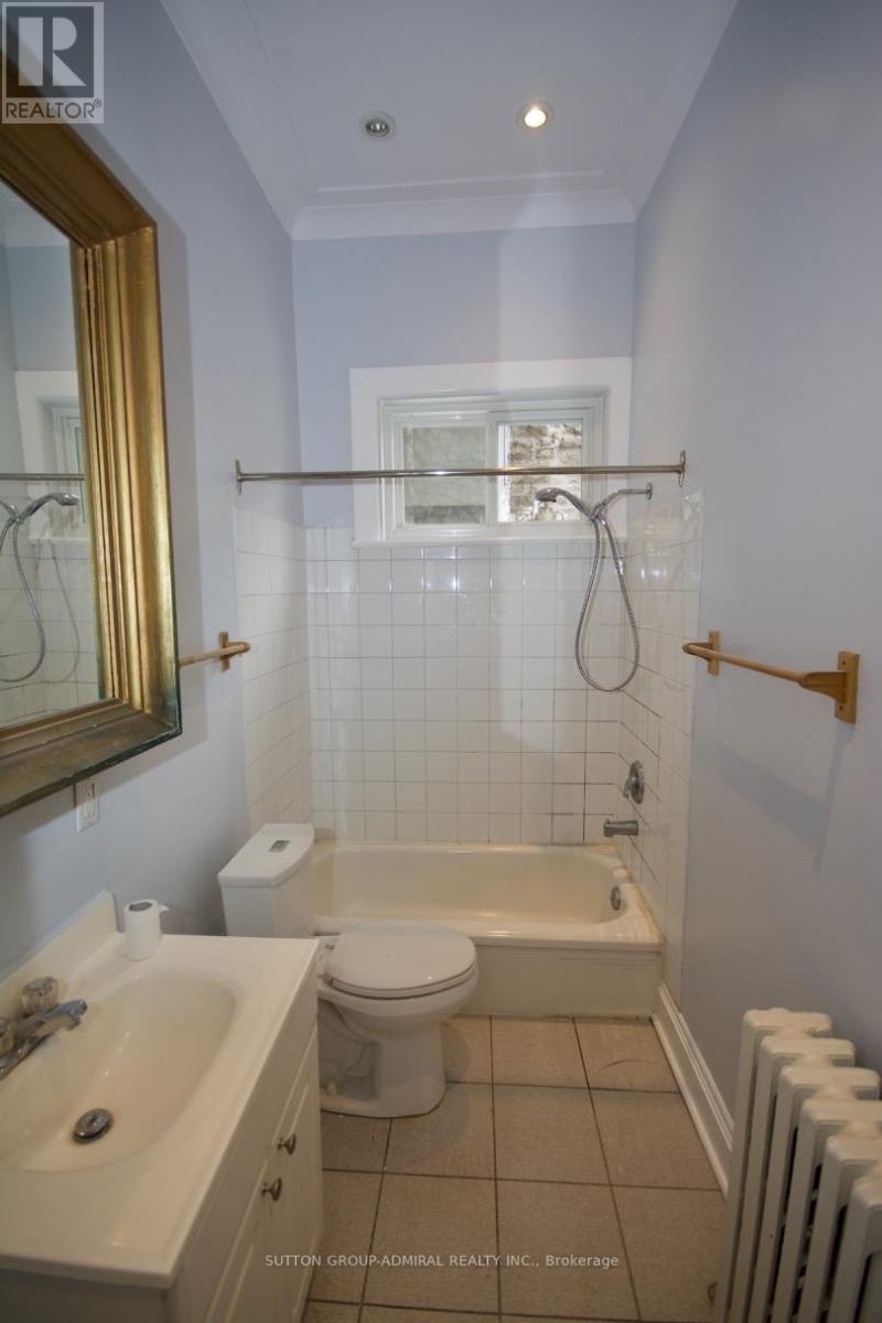 162 DALY AVENUE - 13