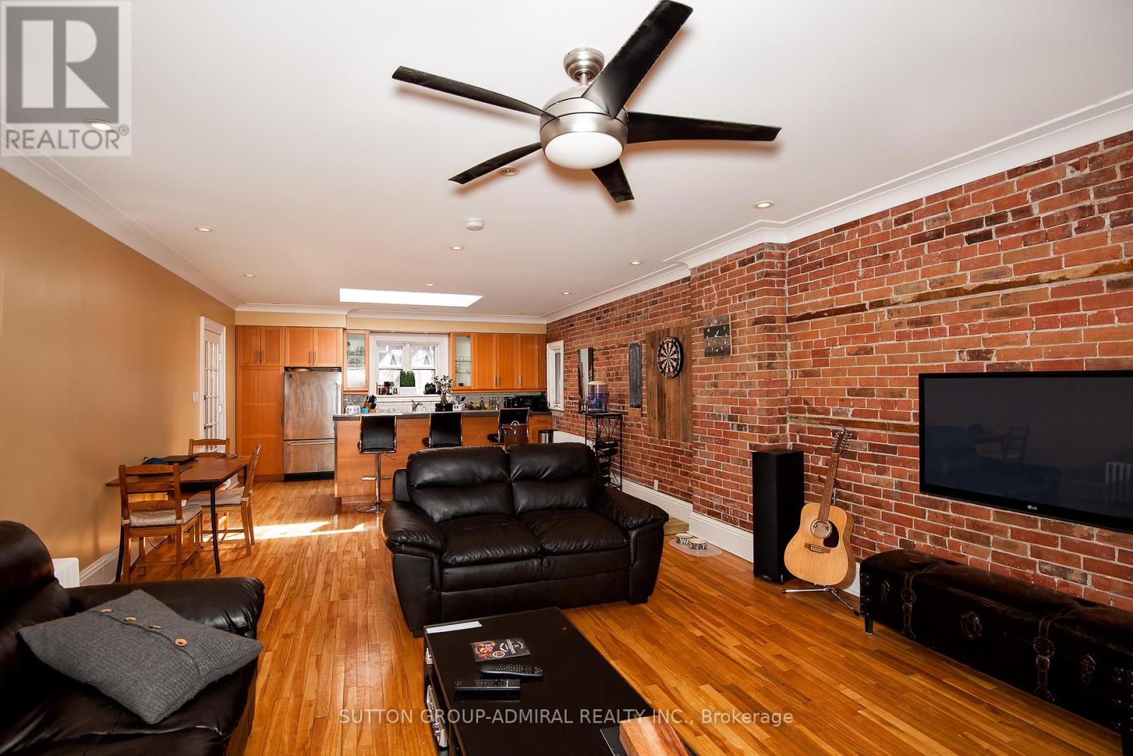 162 DALY AVENUE - 18