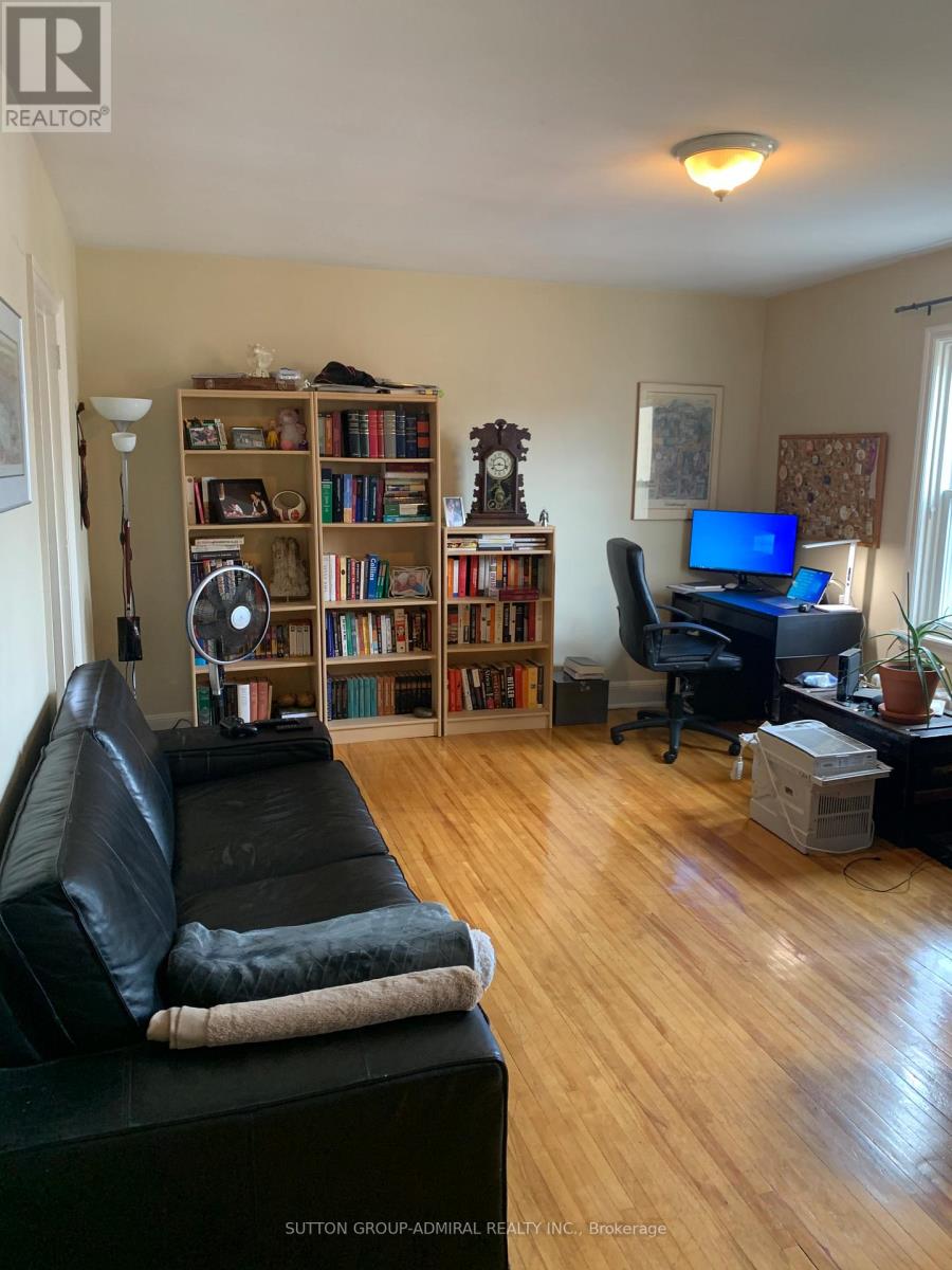 162 DALY AVENUE - 21