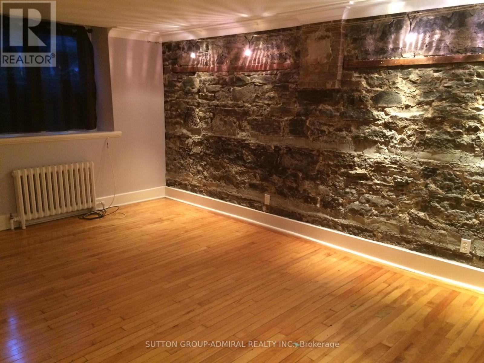 162 DALY AVENUE - 24