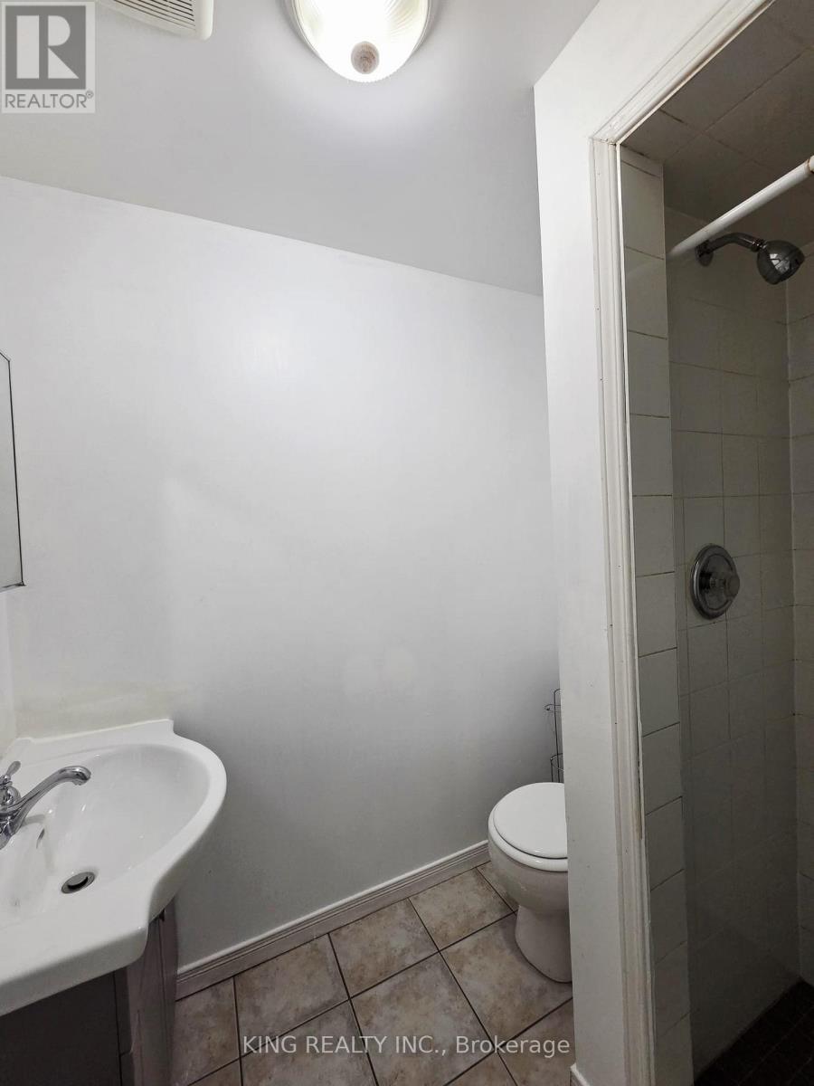 322 FLEMING DRIVE - 21