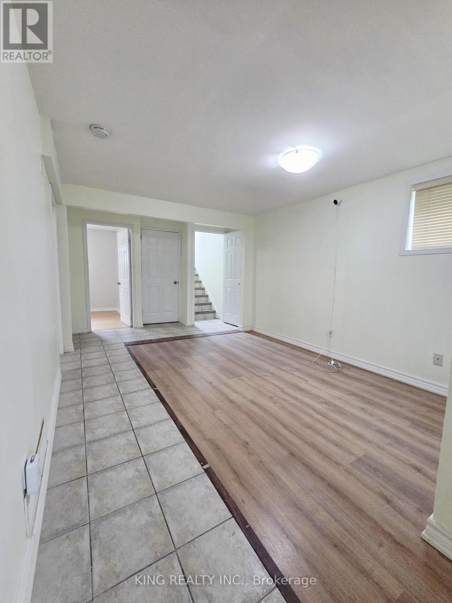 322 FLEMING DRIVE - 23