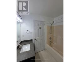 Bathroom - 322 Fleming Drive, London East, ON N5V4Y6 Photo 6