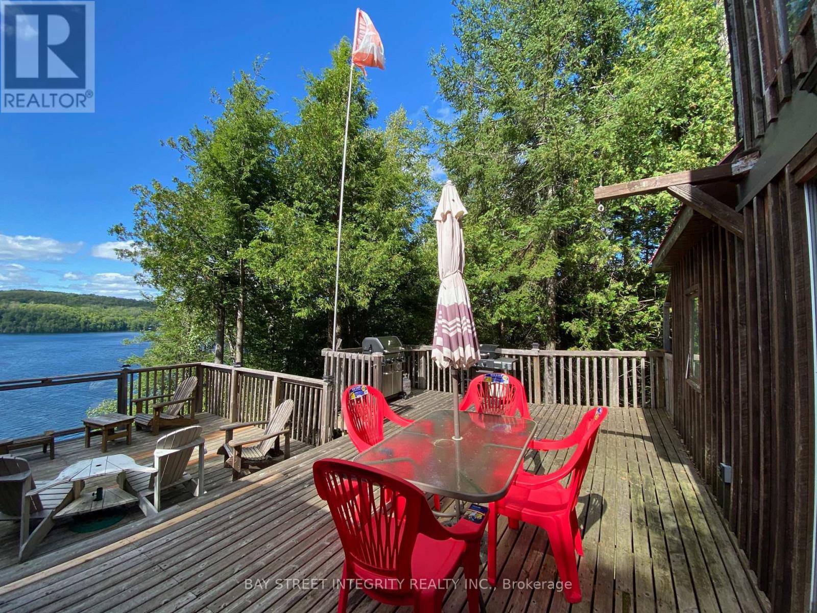 376 FARADALE COURT - 17